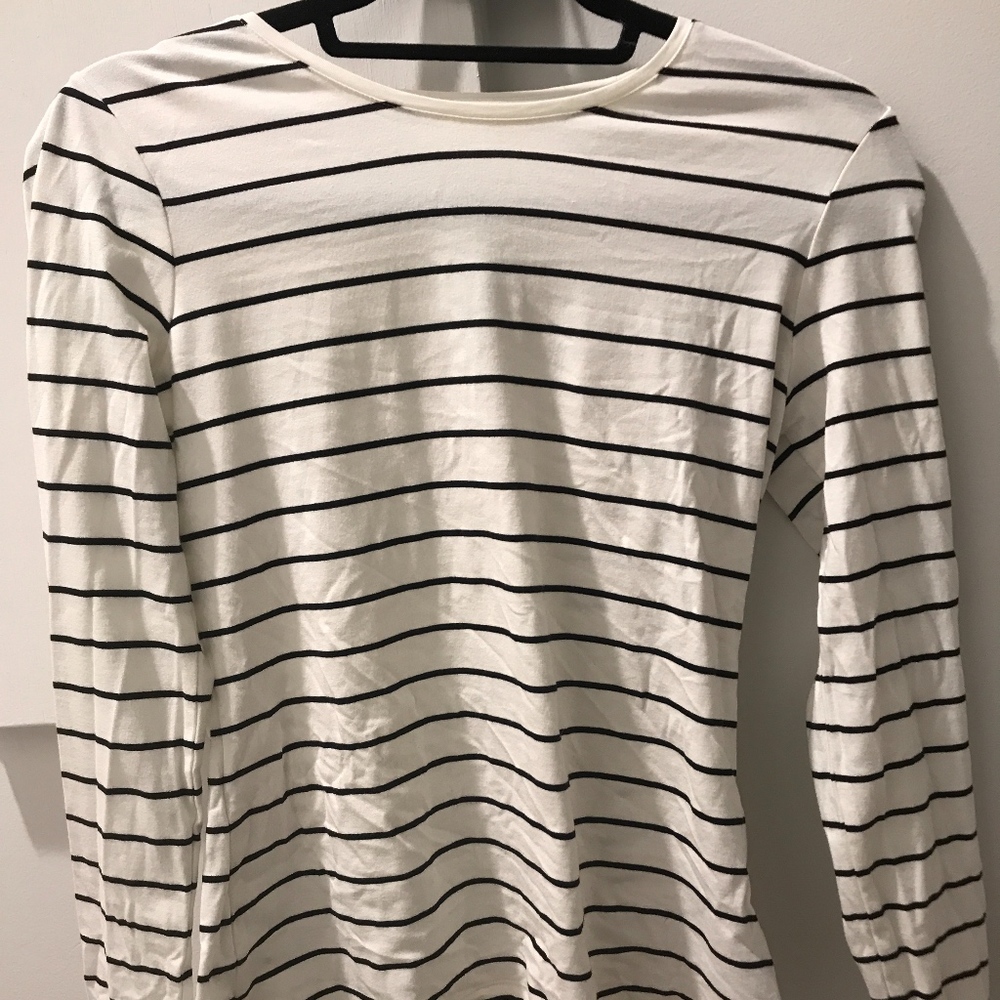Lands end black & white striped long-sleeved shirt